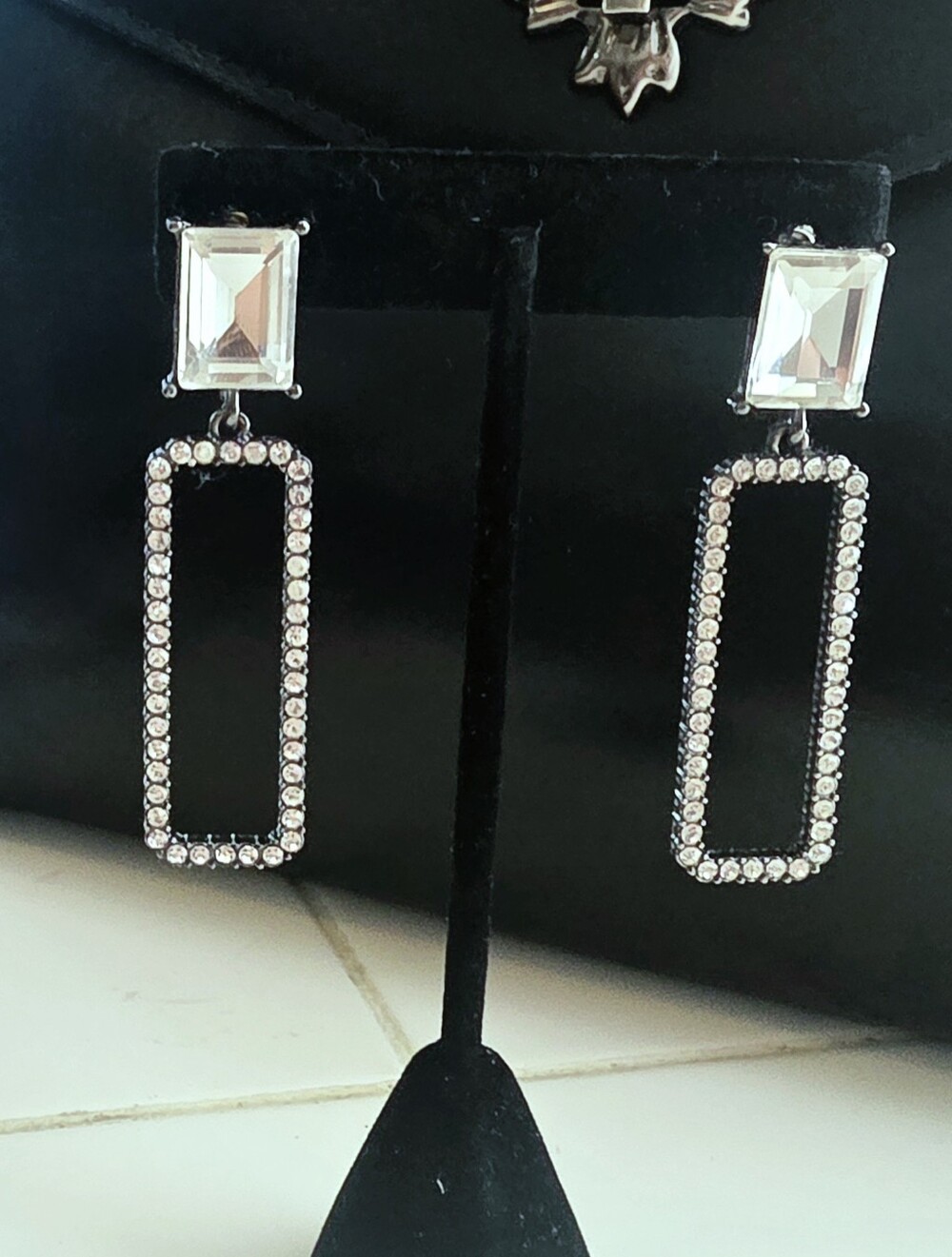 Natasha Accessories Statement geometric rhinestone drop earrings
